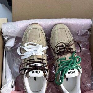 Miumiu x New Balance 530 Classic Sneaker